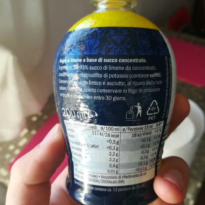 photo of Italiamo Succo di limone shared by @drugo4 on  17 Oct 2021 - review
