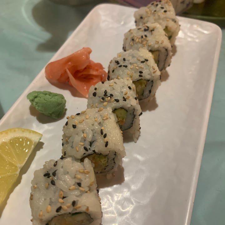 photo of Chef Kenny's Vegan Asian Cuisine California roll shared by @atwilley on  04 Feb 2022 - review