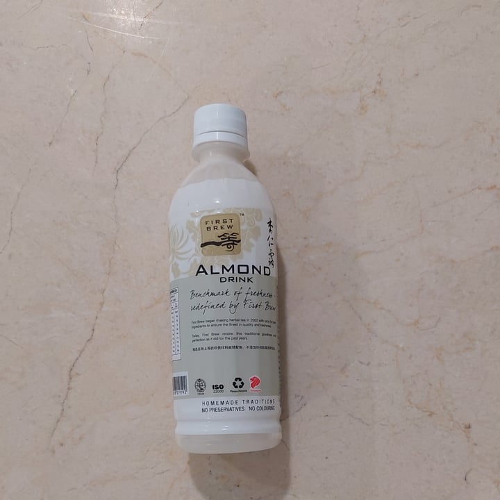 review photo of First Brew Almond drink shared by @greenscreen on 14 Aug 2022 - review