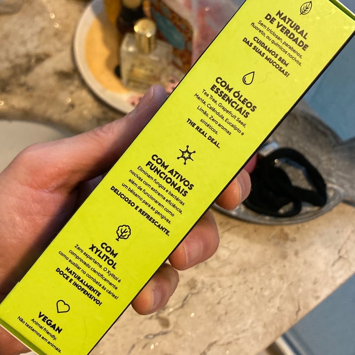review photo of Puravida Creme dental shared by @luisgranado on 09 Sep 2022 - review