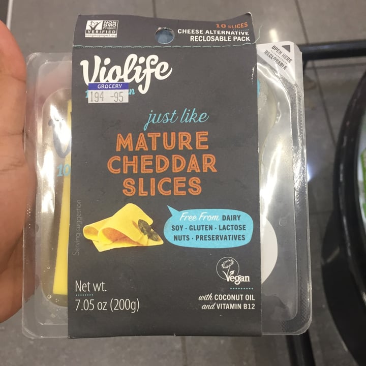 photo of Violife Mature Cheddar Slices shared by @matchadrea on  25 Jun 2022 - review