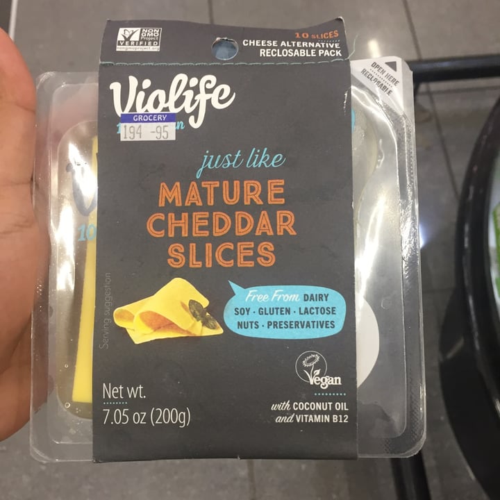 review photo of Violife Mature Cheddar Slices shared by @matchadrea on 25 Jun 2022 - review