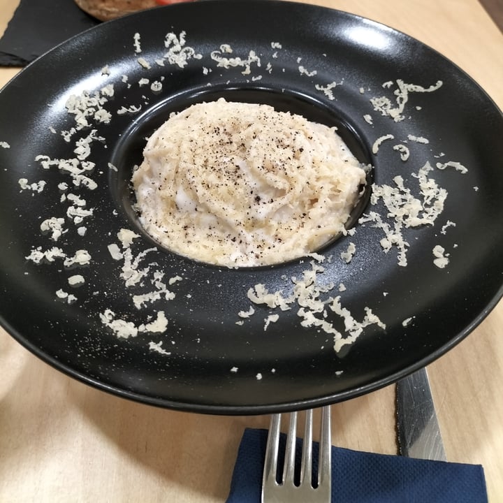 photo of Cavò Bistrot Cacio e pepe vegan shared by @francescavdemontis on  25 Nov 2021 - review