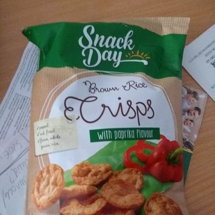 photo of Snack Day Brown rice crisps with paprika flavor shared by @lunavegan on  17 Jan 2022 - review