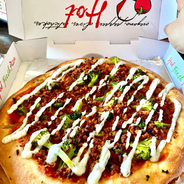 review photo of Secret Pizza Society Brother Wilton Pizza shared by @thepodfather on 12 Aug 2021 - review