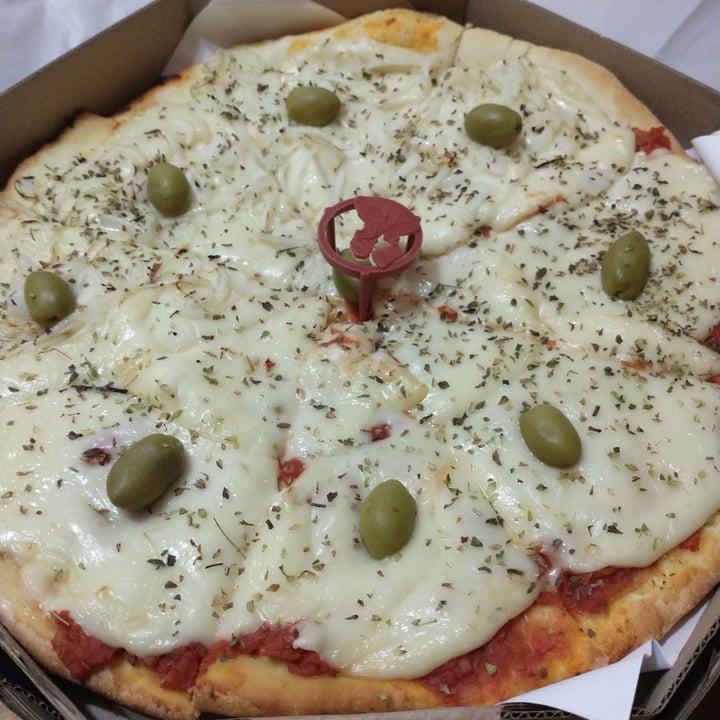 photo of Empanadas de 10 Pizza MUZZARELLA VEGANA shared by @diegopech92 on  09 Nov 2022 - review