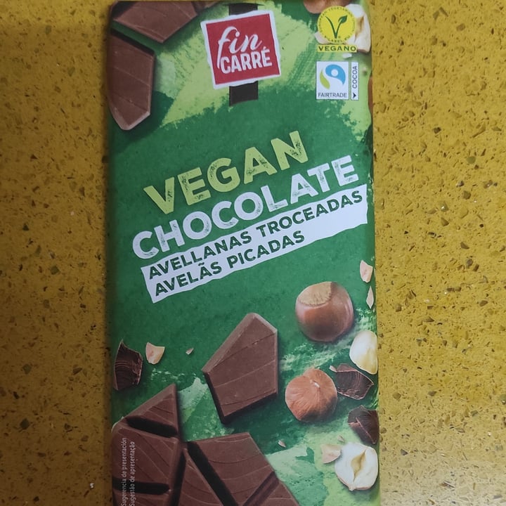 photo of Vemondo Vegan chocolate avellanas shared by @rebeca-rs on  14 Feb 2022 - review