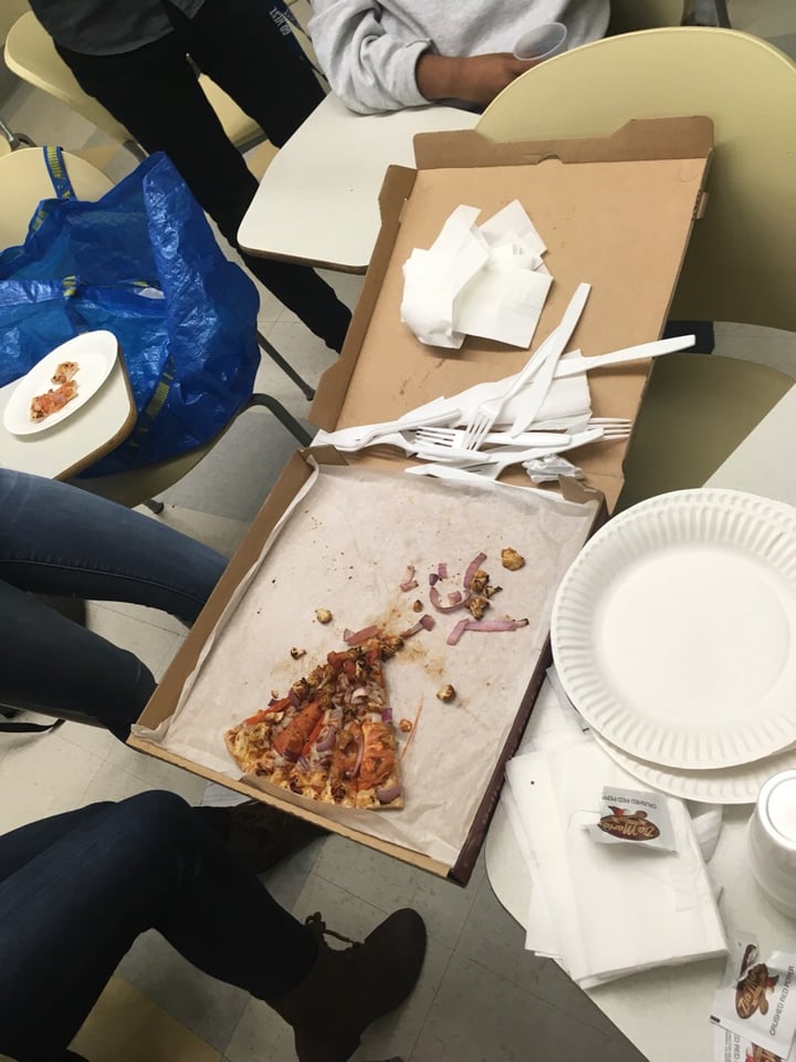 review photo of Red Tomato Pizza House Aloo gobi pizza (Vegan) shared by @setman85 on 16 Nov 2018 - review