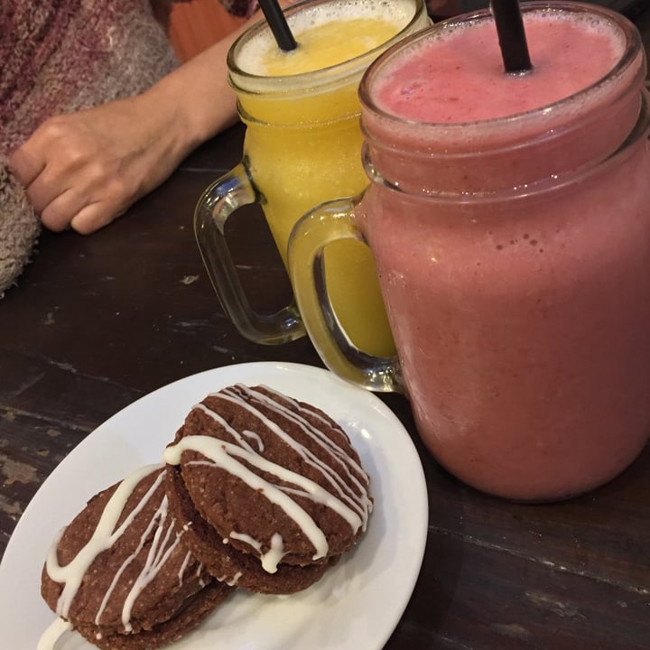 review photo of Aló Tienda & Cafe Alfajores Veganos shared by @belartaza on 23 Jun 2020 - review
