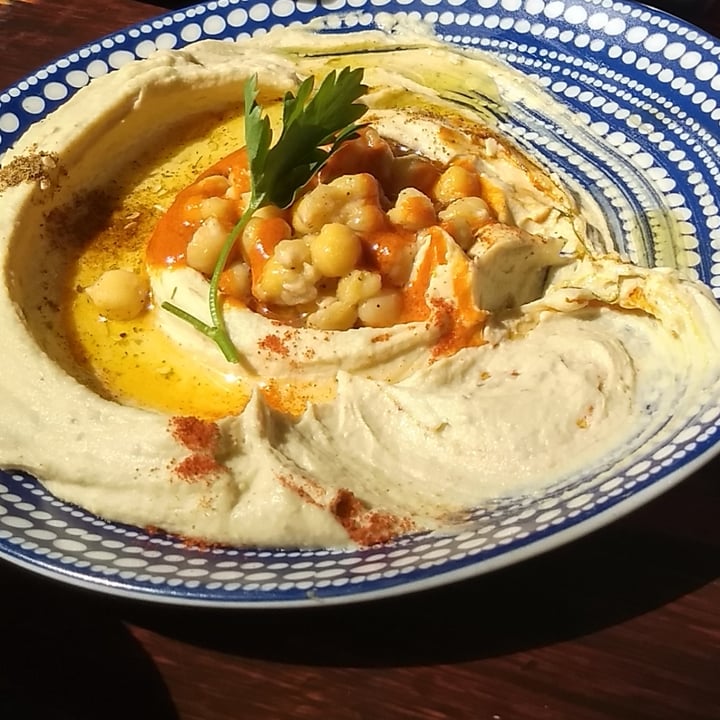 photo of Eretz Cantina Israeli Hummus shared by @julipb on  05 Jan 2022 - review