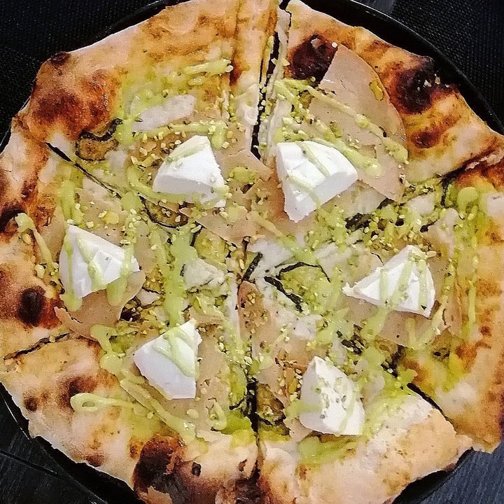 photo of Pizzeria "I Partenopei" Brescia Gustosa shared by @grippin80 on  29 Jun 2022 - review