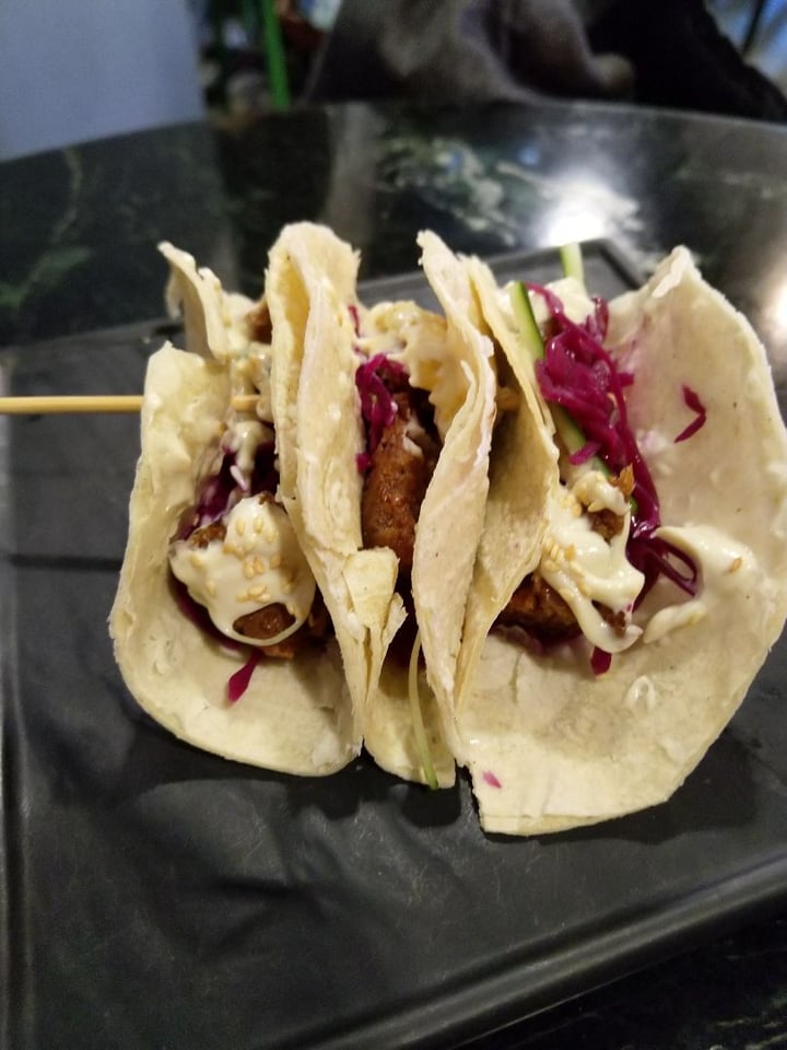photo of Well Dressed Salad Bar Beyond Meat Asian Slaw Tacos shared by @nadoose on  22 Apr 2019 - review