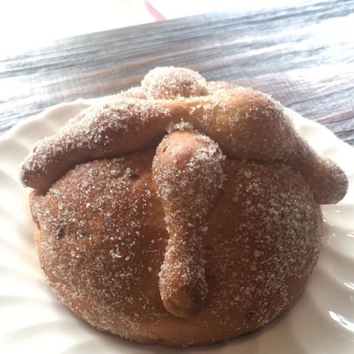 photo of Pan D'Monium Chilpancingo Pan de muerto shared by @verogs0 on  27 Oct 2020 - review