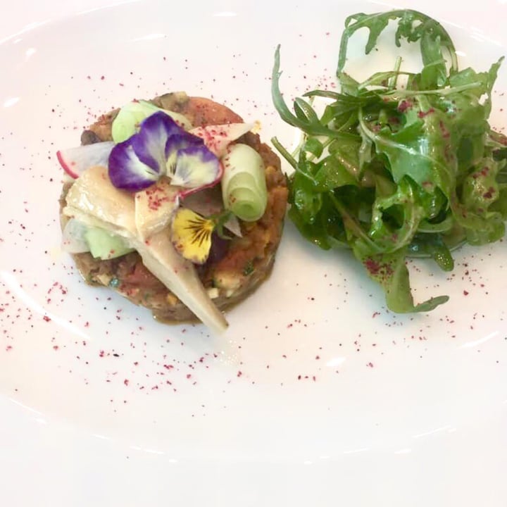 review photo of Café Cardinal Millefeuille (potato, veg, truffle oil) shared by @ghienanchay on 20 Apr 2021 - review