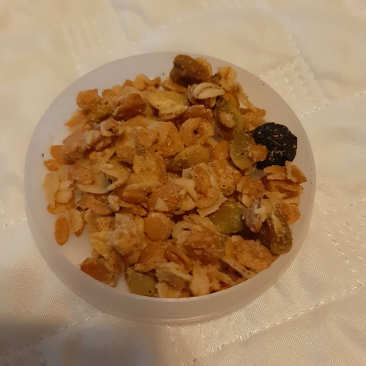 photo of Sam's granola LP lemon Pistacho shared by @nico-aguilera on  01 Mar 2020 - review