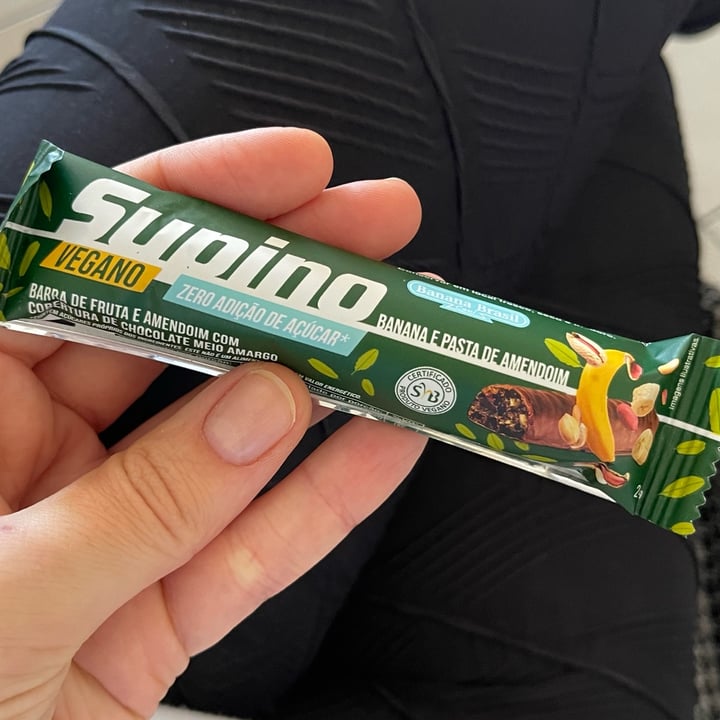 photo of Supino Barra de fruta e amendoim com cobertura de chocolate meio amargo shared by @sheisvegan on  23 Mar 2022 - review