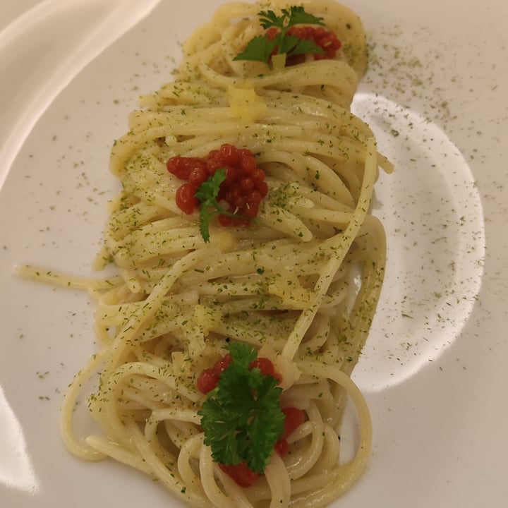 photo of Casa Palladino - Enosteria Contemporanea Spaghetti "aglio e olio" shared by @esperanzafumilla on  06 Dec 2022 - review
