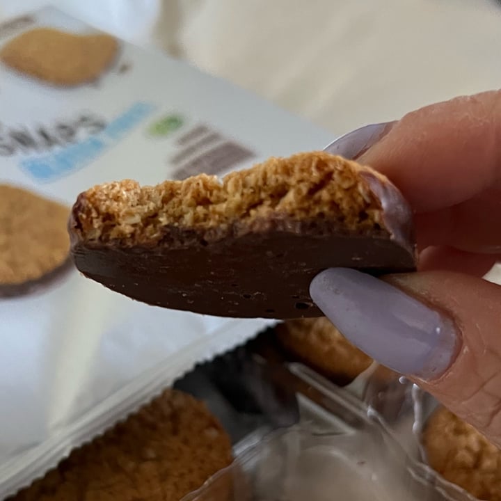 review photo of Kez's kitchen Choc Golden Snaps shared by @ronirios on 18 Nov 2022 - review