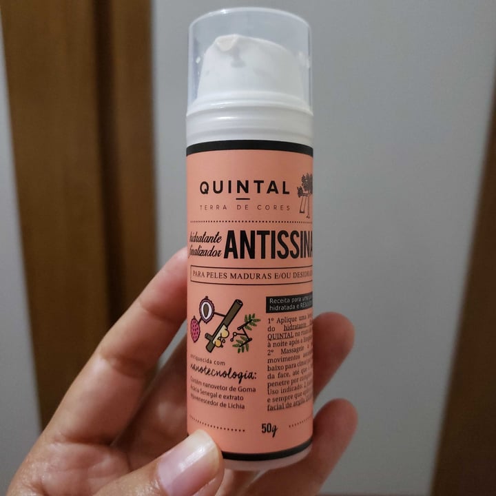 photo of Quintal Dermocosméticos Hidratante Facial shared by @luceliavsantos on  04 Jun 2022 - review