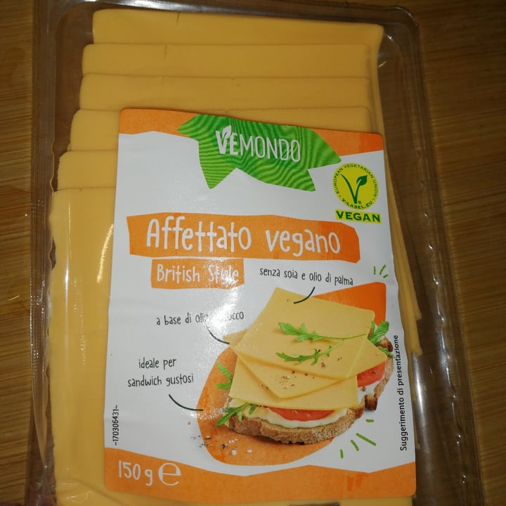 photo of Vemondo  Affettato Vegano British Style shared by @rosedeclairmont on  18 Dec 2022 - review