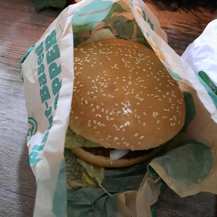 photo of Burger King Plant-based whopper (senza maionese) shared by @tania- on  06 Jan 2022 - review