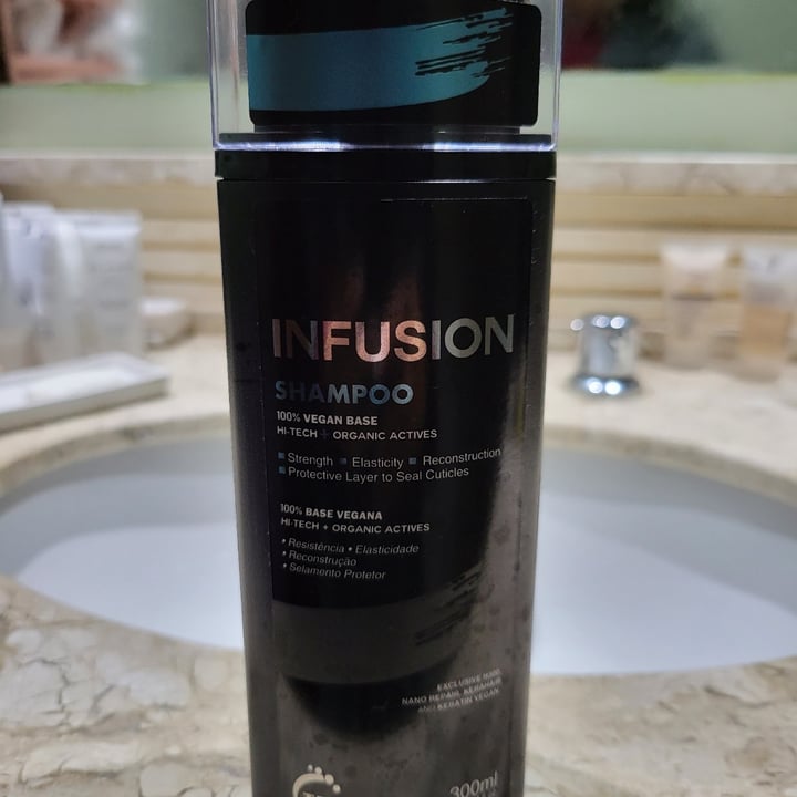 photo of Truss infusion shampoo shared by @rafaelasouzareis on  20 Jun 2022 - review