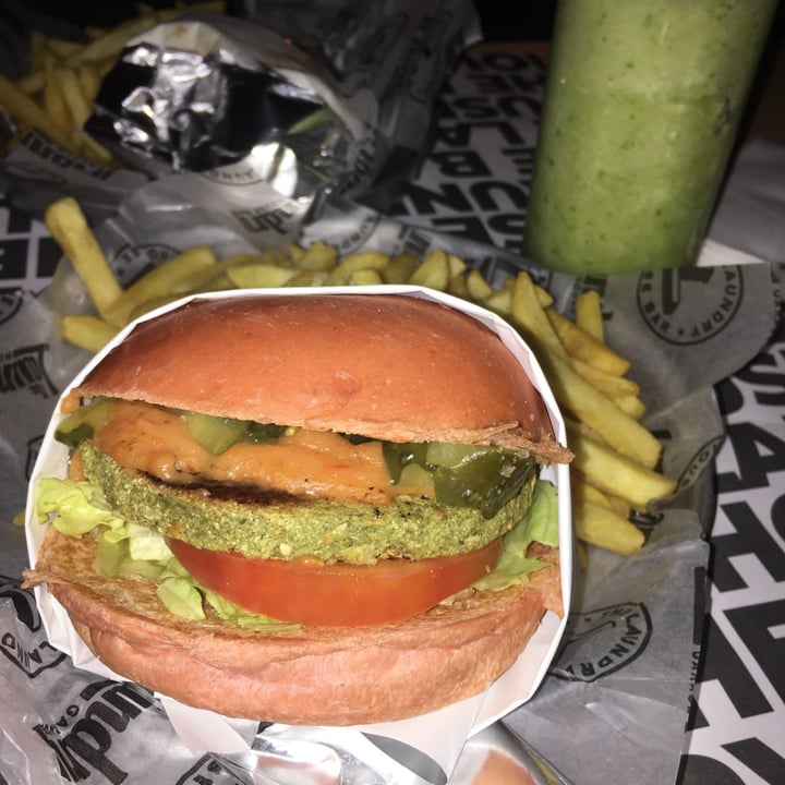 photo of The Laundry Burger vegana shared by @aalmaborghi on  23 Aug 2021 - review