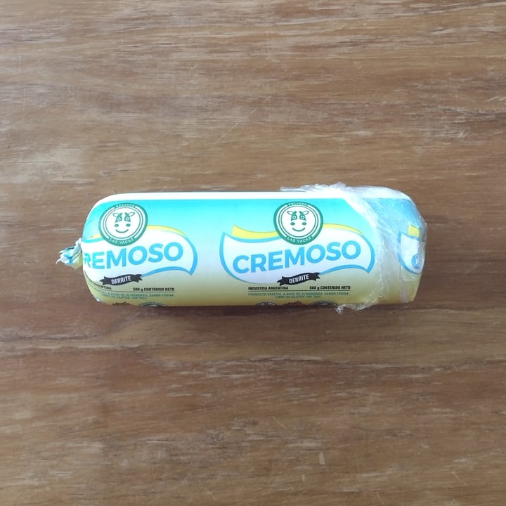 photo of Felices Las Vacas Queso Cremoso en Cilindro shared by @sofiavazquezotero on  10 Mar 2022 - review