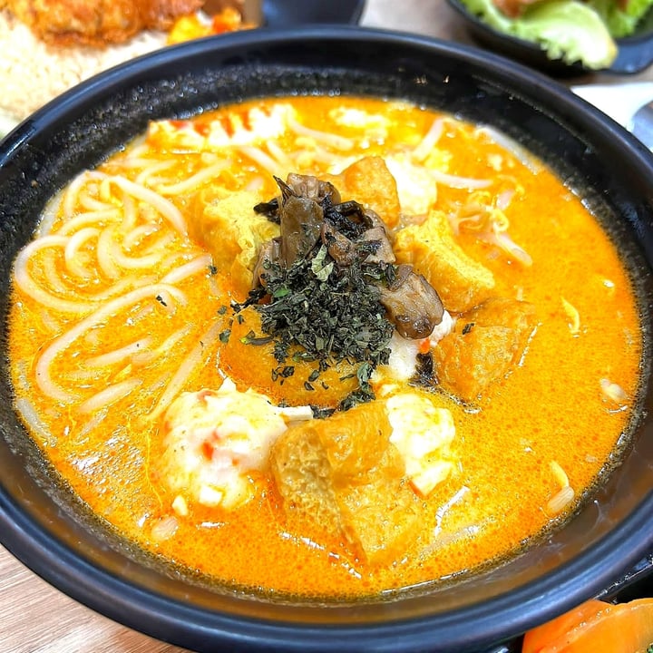 review photo of Greendot PAYA LEBAR SQUARE Signature Laksa Noodles (Vegan) shared by @raffymabanag on 30 Dec 2021 - review