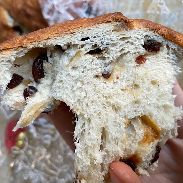 photo of Zia ESTERINA GELATERIA Panettone shared by @quandleloup on  15 Dec 2021 - review