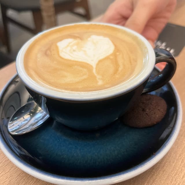 Photo of the dish “flat white with oat milk”