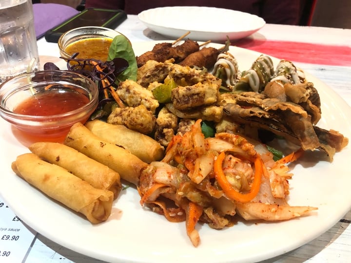 photo of Puti Vegan Cafe Starter platter shared by @caznoble on  21 Mar 2020 - review