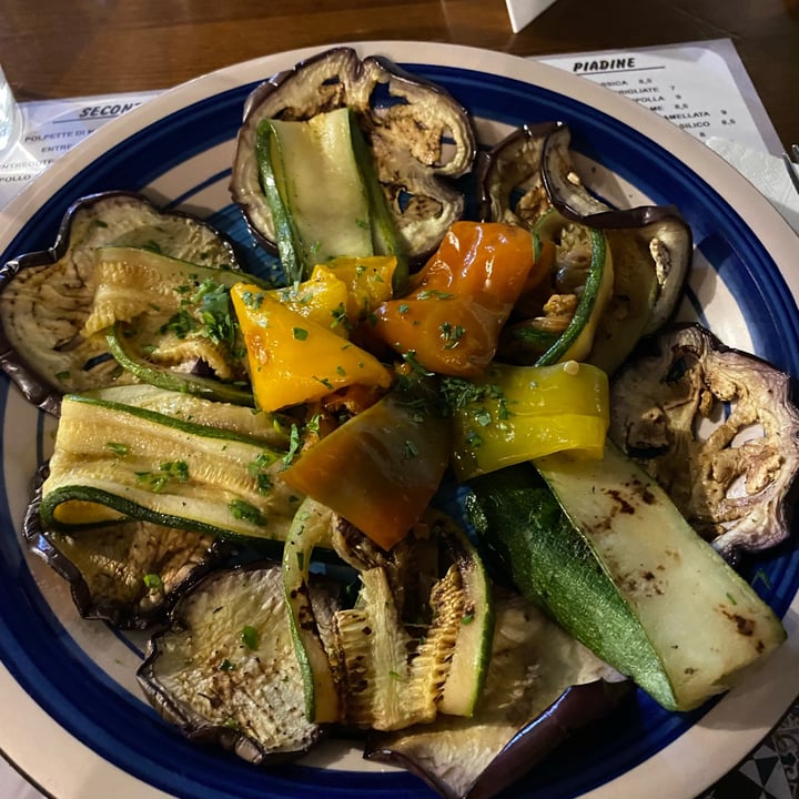 review photo of L'Artrov Bar Trattoria verdure grigliate shared by @pbrain30 on 21 Jun 2022 - review