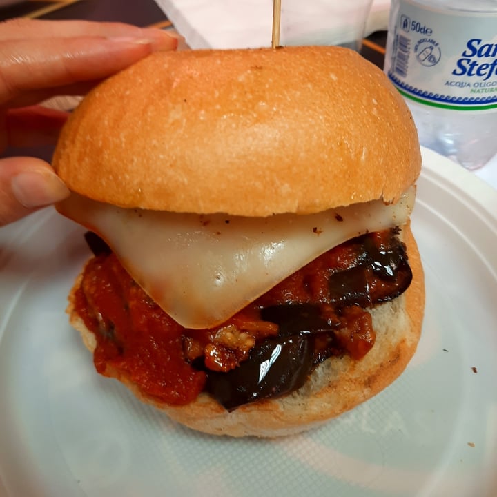 photo of Burger's bro' Polpettoso Veg shared by @tania- on  01 Aug 2022 - review