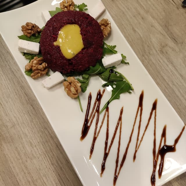 Foto do prato “Vegan Tartare”