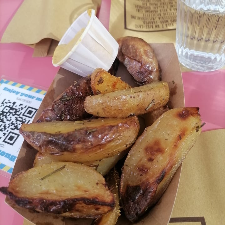 photo of Zucchero a Velò Patate arrosto shared by @fra2000 on  19 Feb 2022 - review