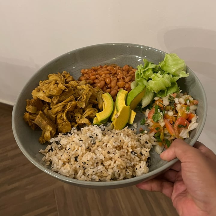 photo of Lisa's Garden Jackfruit Bowl shared by @goodvibesonly on  22 Apr 2022 - review