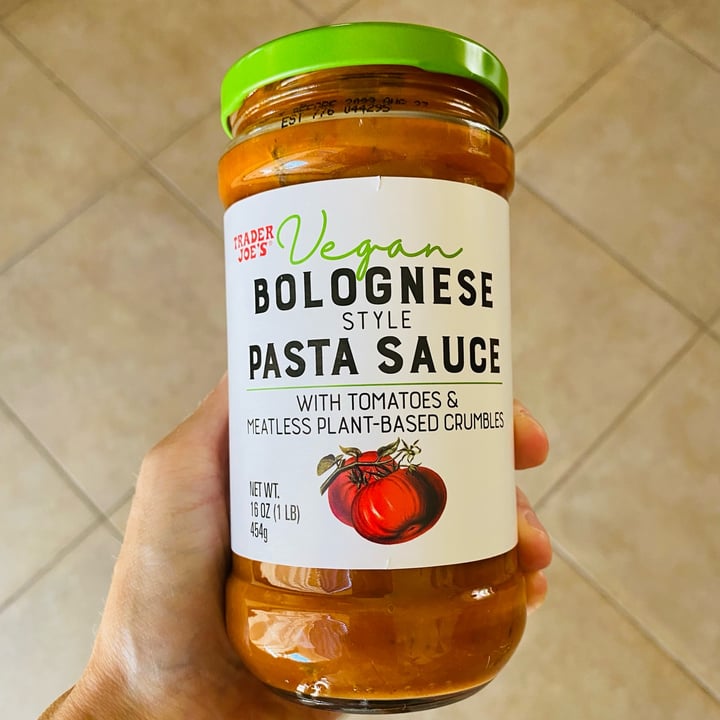 photo of Trader Joe's Vegan bolognese style pasta sauce shared by @beckyyy on  25 Jul 2022 - review