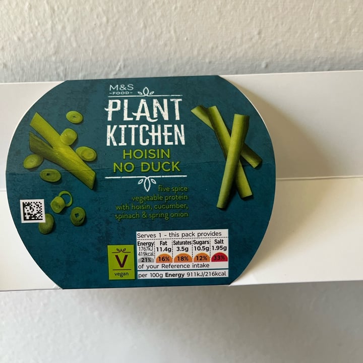 photo of Plant Kitchen (M&S) Hoisin No Duck Wrap shared by @-st-3 on  02 Aug 2022 - review