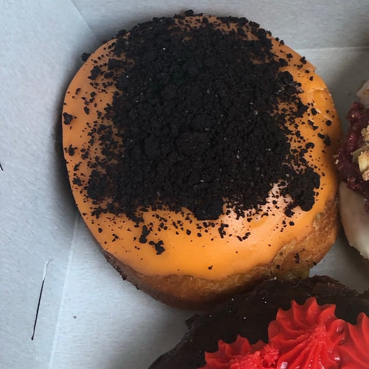 photo of Grumpy & Runt | Little Deli & Donuts Pumpkin Pie Donut shared by @mimi2308 on  04 Oct 2020 - review