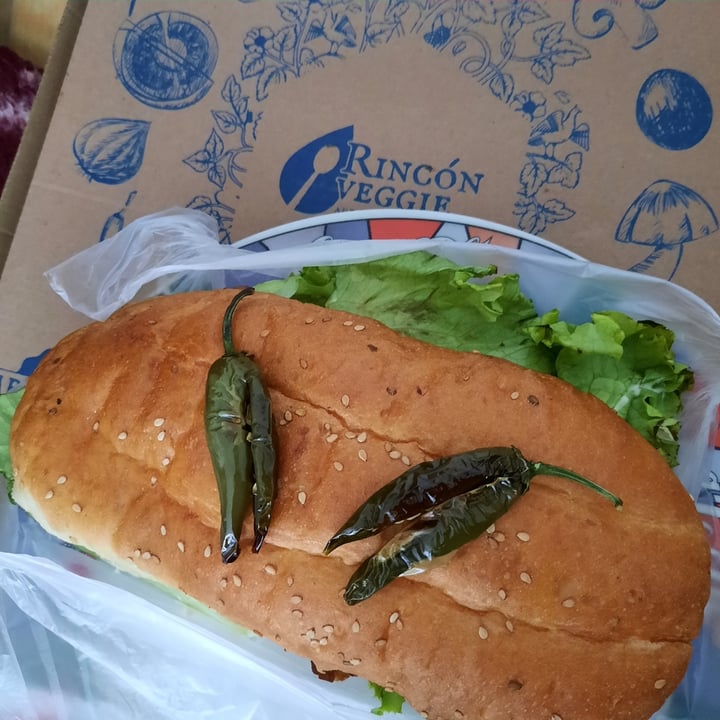 photo of Rincón veggie Torta de milanesa shared by @uvazombie on  29 Sep 2021 - review