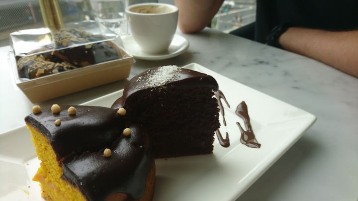 photo of Real Food Chocolate Gateau Cake shared by @hollya113 on  04 Apr 2019 - review