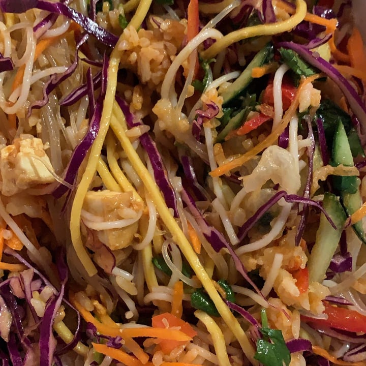 photo of Top Burmese Bistro Royale Hand Mix Rainbow Salad shared by @emilymatheny on  28 Apr 2021 - review