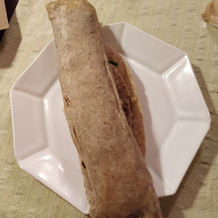 photo of JU Vegano Baba Roll shared by @tadegrimberg on  15 Sep 2020 - review