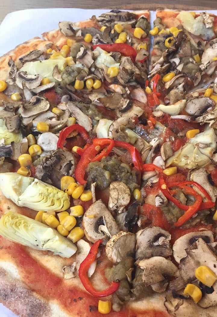 photo of Pizza Locale Vegan Pizza shared by @jrsimba on  30 May 2019 - review