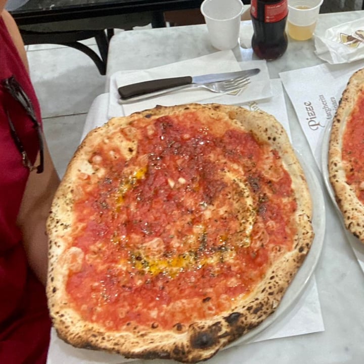 photo of L' Antica Pizzeria Da Michele Pizza Marinara shared by @dante70 on  09 Oct 2022 - review