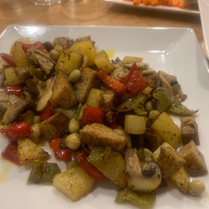 review photo of CA'N TOMEU Seitan salteado con verduras shared by @mariajosequero on 16 Aug 2021 - review