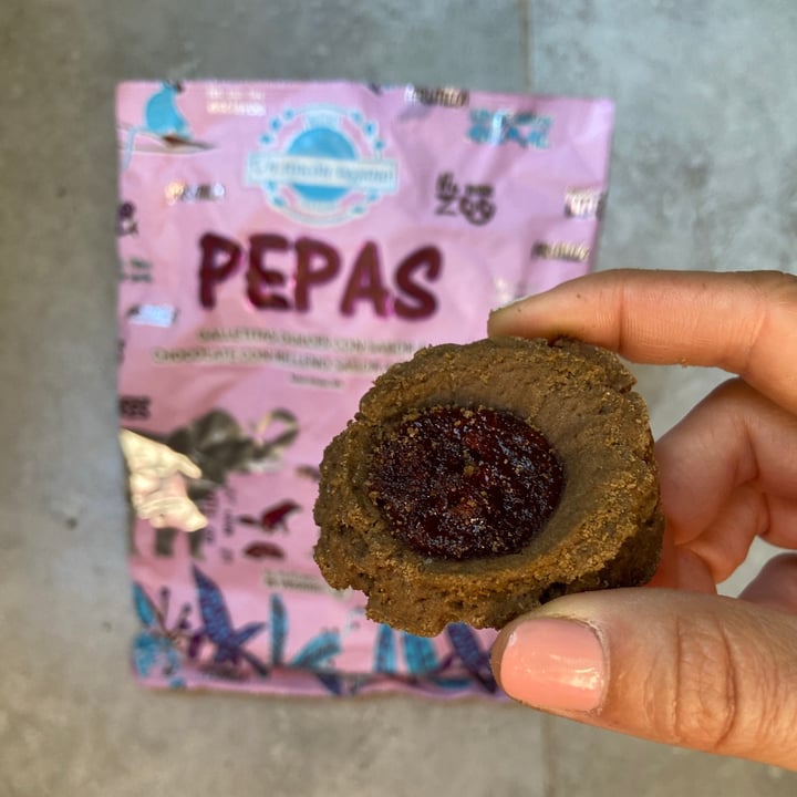 photo of Un Rincón Vegano Pepas Galletas Dulces con sabor Chocolate con relleno de Frutilla shared by @jmtn on  20 Nov 2020 - review