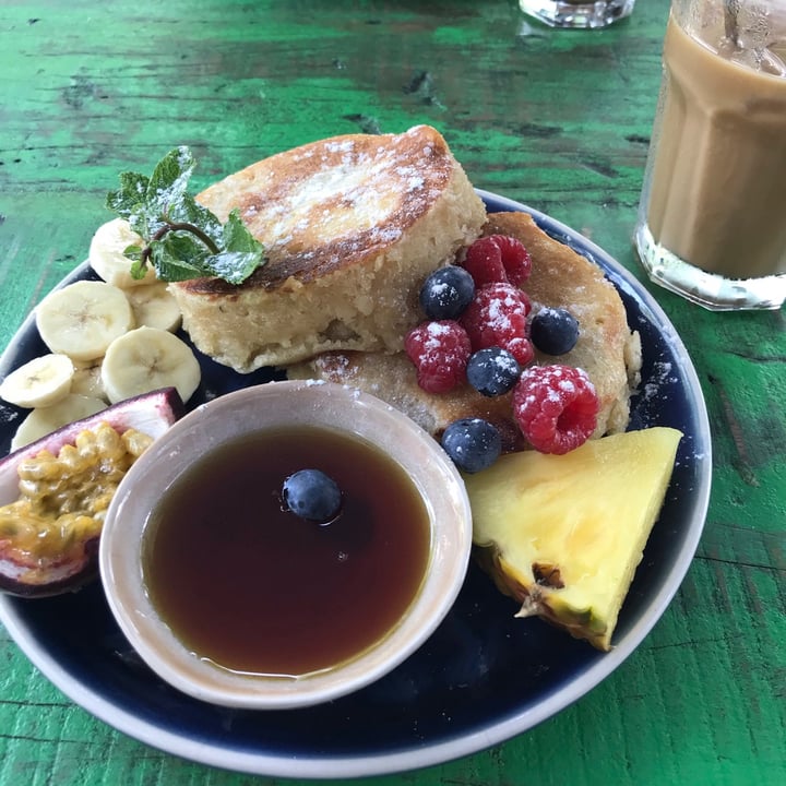photo of Mellow Yellow Frankfurt Vegan Fluffy Pancakes shared by @cocowandel on  30 Jun 2021 - review