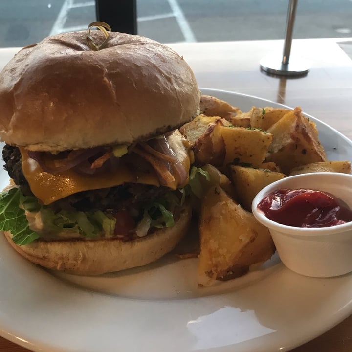 review photo of Pulse Cafe Tex Mex Burger shared by @ethicalkate on 26 Oct 2021 - review